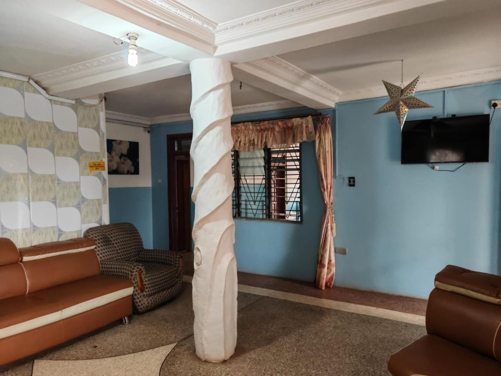 Elizz Guest House Accra Exterior photo