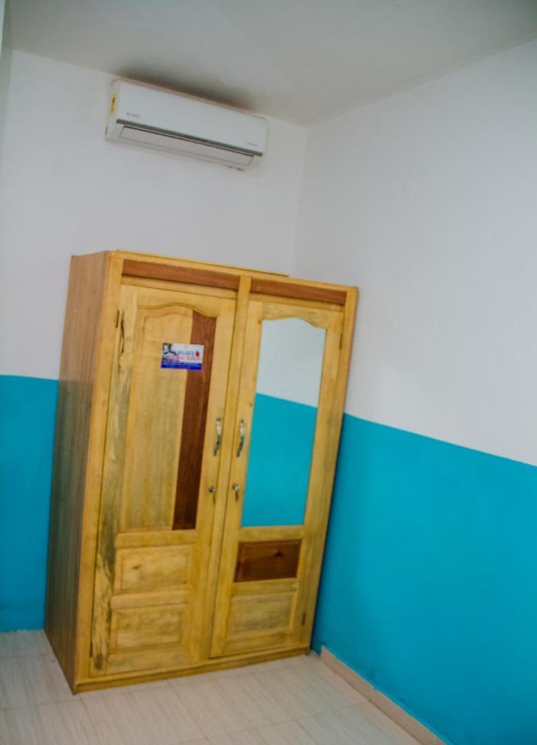 Elizz Guest House Accra Exterior photo